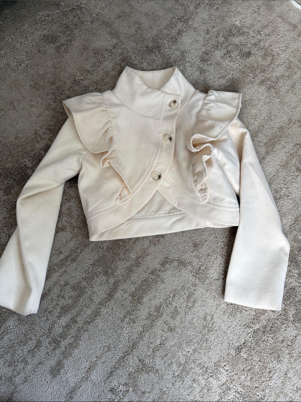 Joyfolie size 8 girls Cream Ruffle Cropped Jacket. Fall photo perfection!